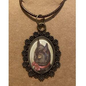 Cat cameo necklace